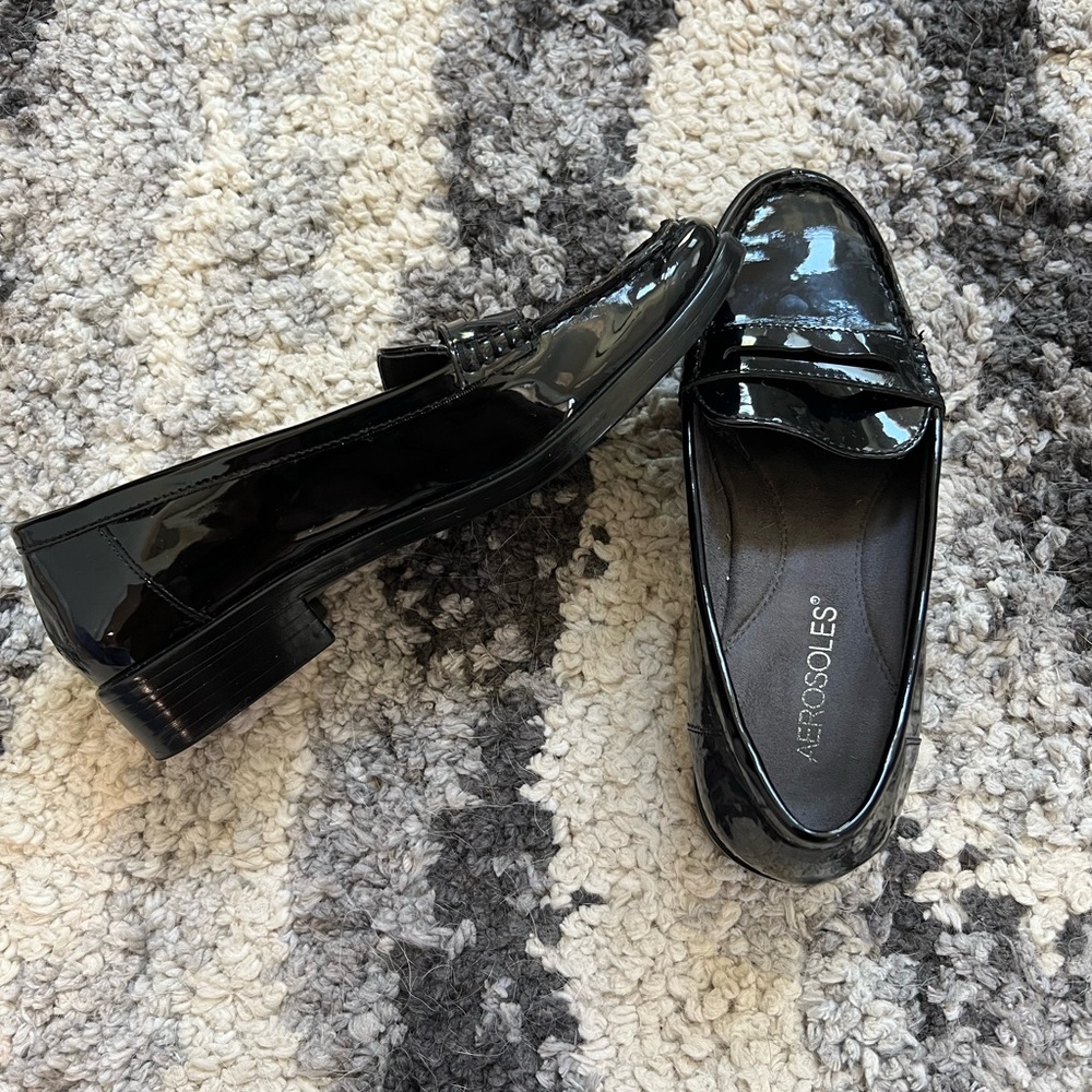 Aerosoles Neutral Black Leather Slip Loafer 36.5 / 6.5